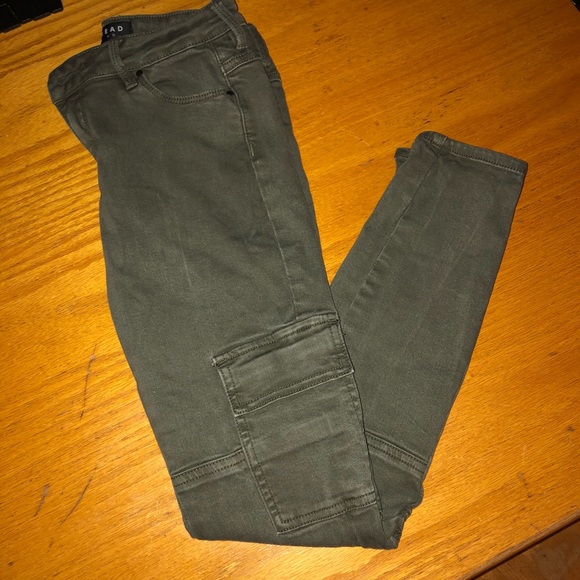 Cargo Jeans - Picture 3 of 4